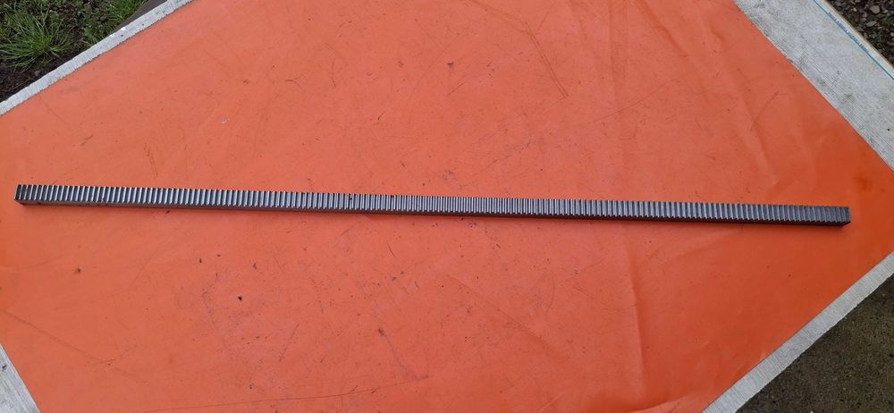 B243 Cremaliera strung SN 320