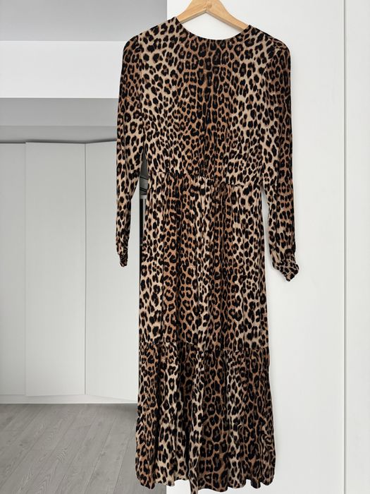 Rochie 100 % vascoza.