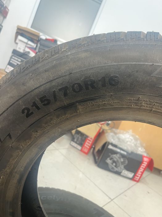 Резина шипованный  215/70R16 2шт