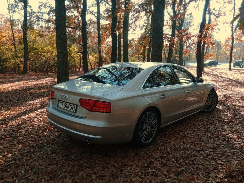 Vind Audi A8 sau schimb plus diferența din partea mea!  Dau diferența pe un A8 mai nou sau  Mercedes  Benz S class