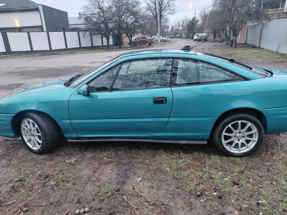 Vand opel calibra sau schimb pe o remorca auto
