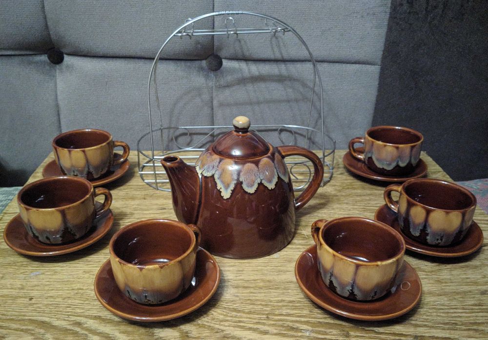 Элегантный керамический чайный сервиз с подставкой — 12 предметов