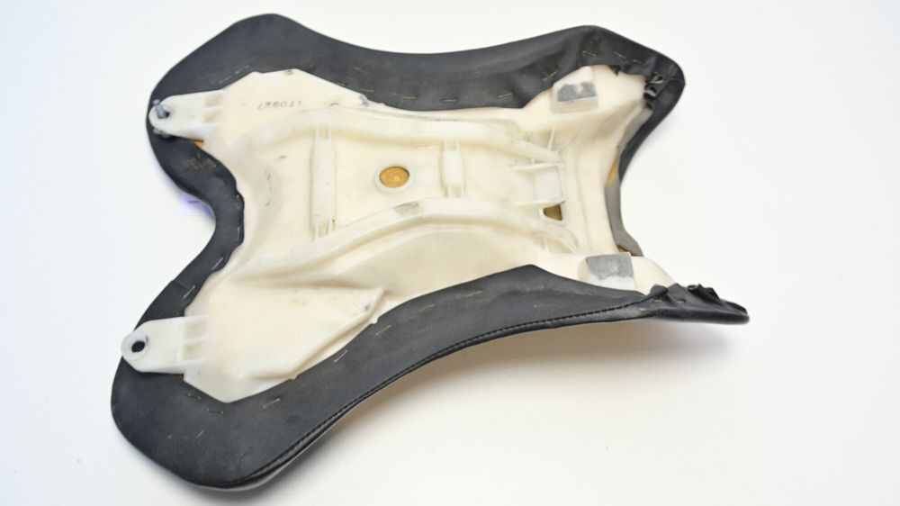 Scaun Fata Pilot Sa Sezut Yamaha R1 2004 - 2006