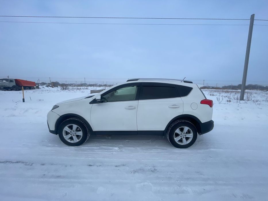 Продаетса машына срочно!! В кредите