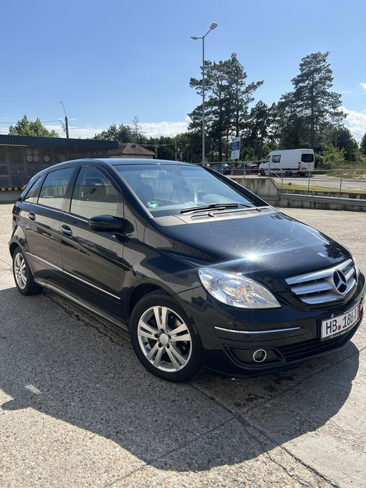 Mercedes-Benz B 200 (W245) – Stare Impecabilă