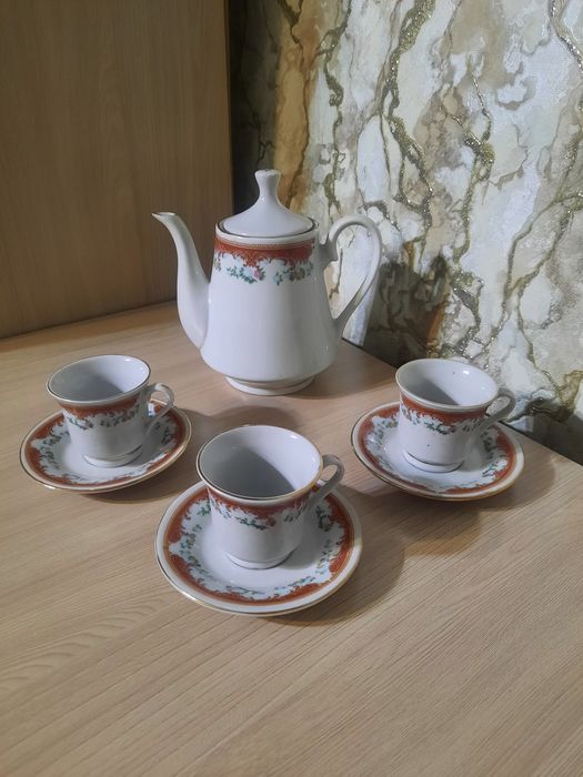 Сервизы бокалы тарелки