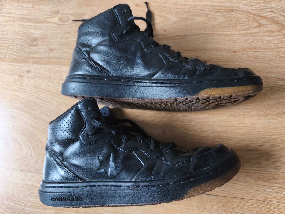 Запазени маратонки Converse