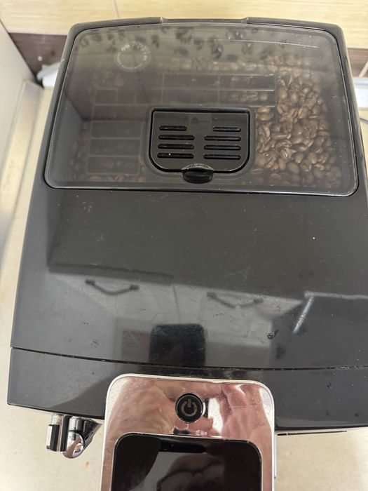 Espressor automat De’Longhi Dinamica – boabe + cafea măcinată