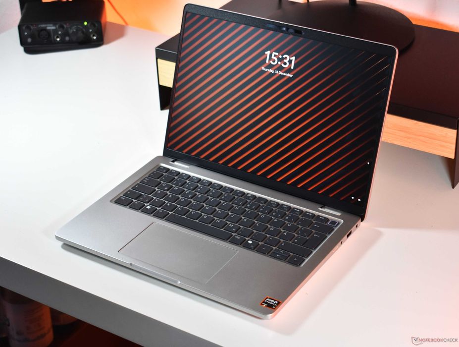 Laptop Business DELL Pro 14 Plus AMD Ryzen 5 PRO 230 32GB Ram 1TB SSD Windows 11 Pro 3 Ani Sigilat Firma Factura