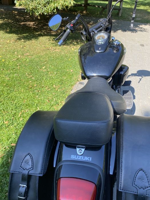 Suzuki Intruder C800