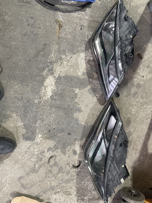 Фарове за Seat Leon 2015