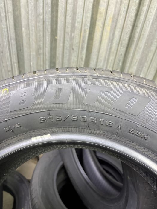 BOTO GENESYS228 215/60 R16 95H