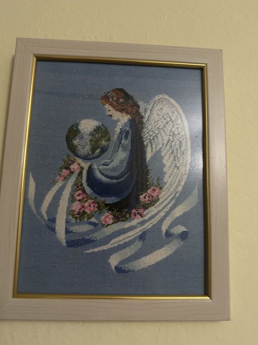 Продавам гоблени рамкирани