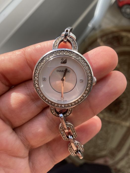 Часы Swarovski в хорошом состоянии