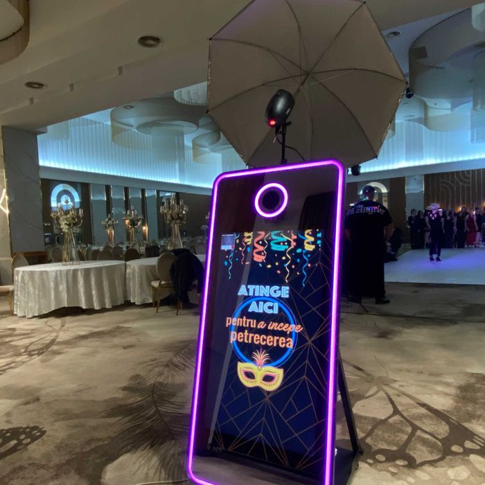 Oglindă Foto Magică & Cabină Foto - Închirieri pentru Nunți/Evenimente
