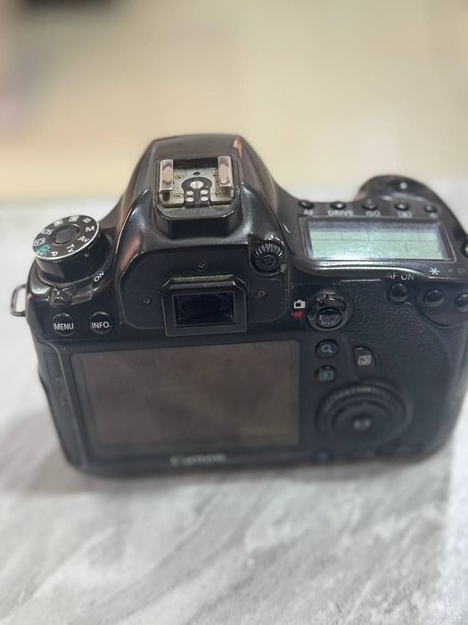 Фотоаппарат Canon 6d body