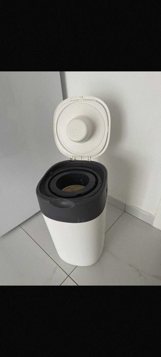 Vand coș de gunoi pentru pampersi