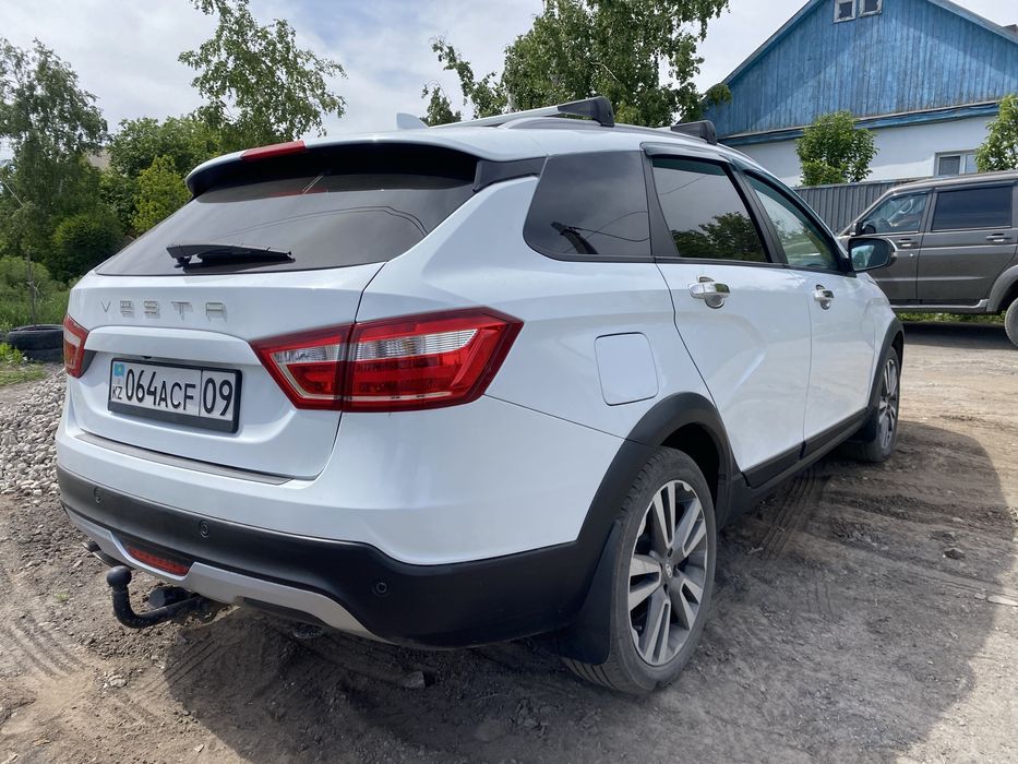 Lada vesta sw cross