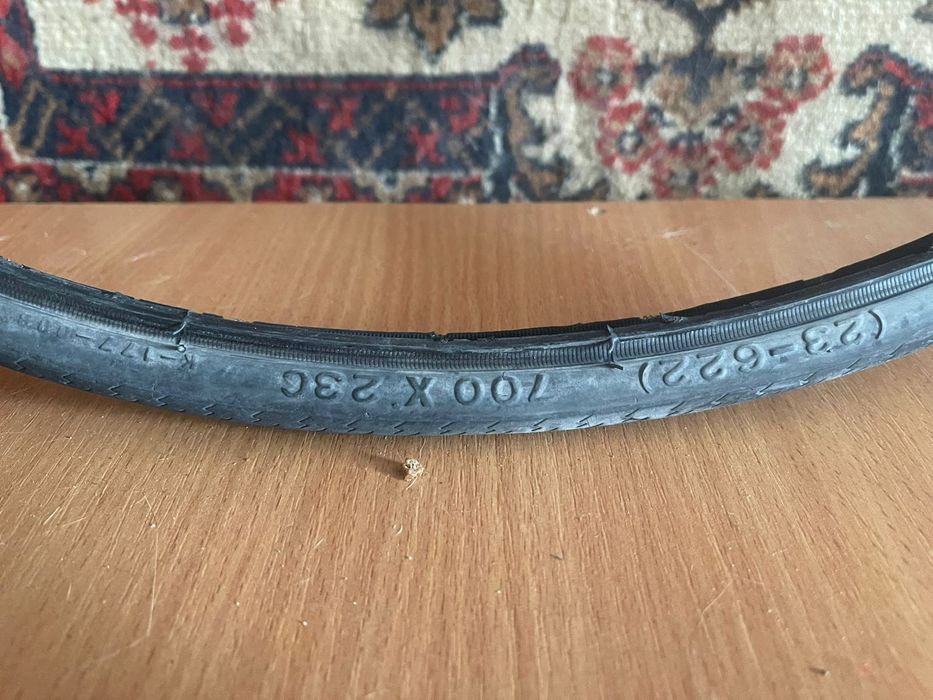 Продам две покрышки для шоссера