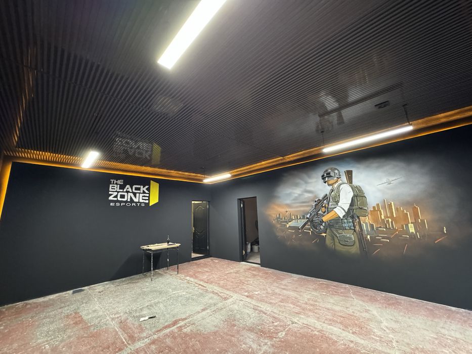 Рассом, художник, барелеф