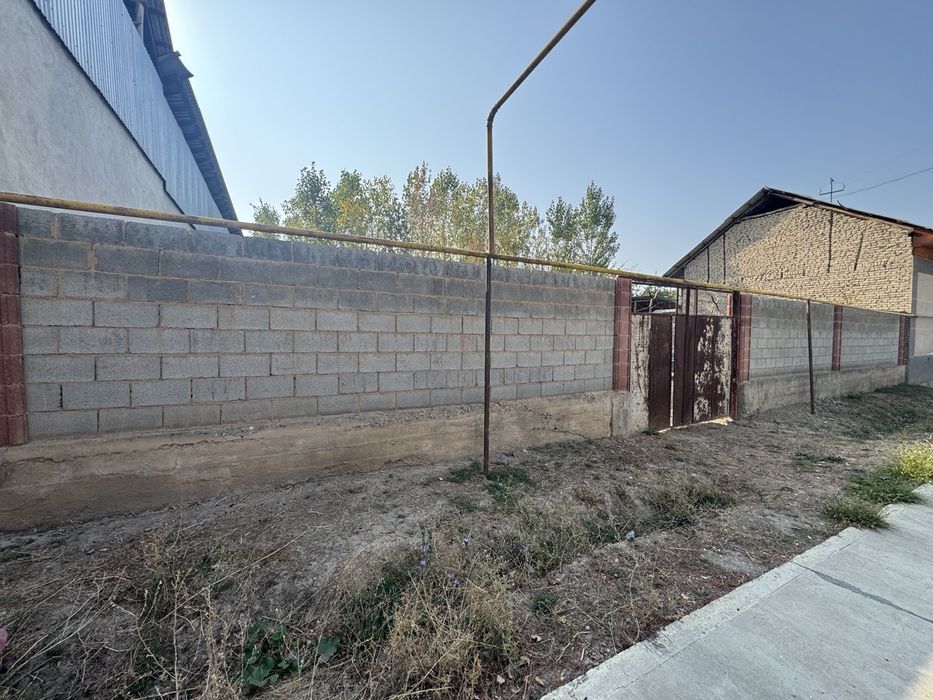 8.5 sotxlik yer sotladi