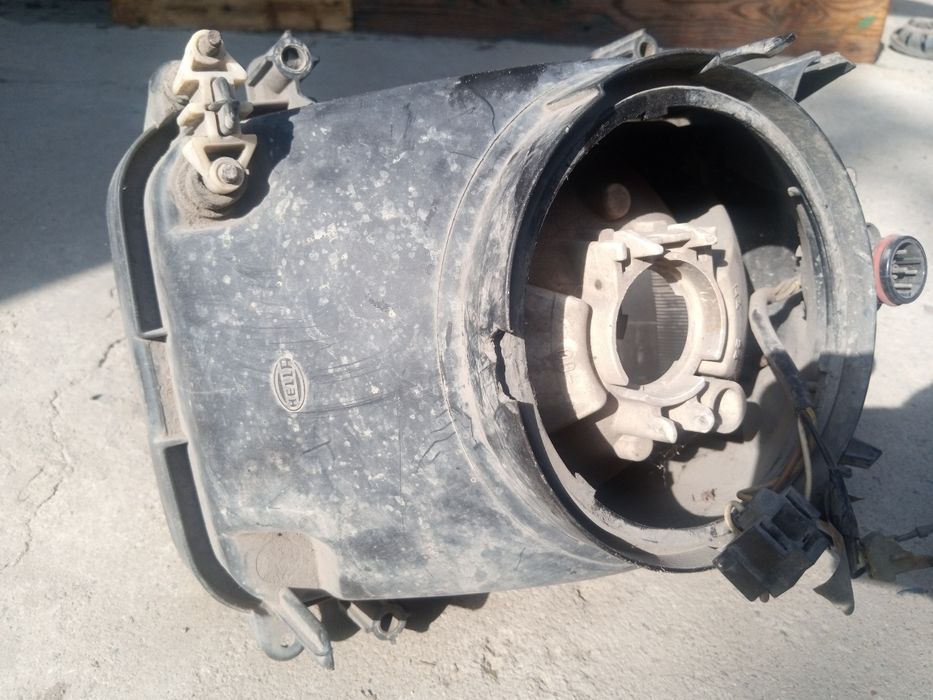 Фара правая на грузовик