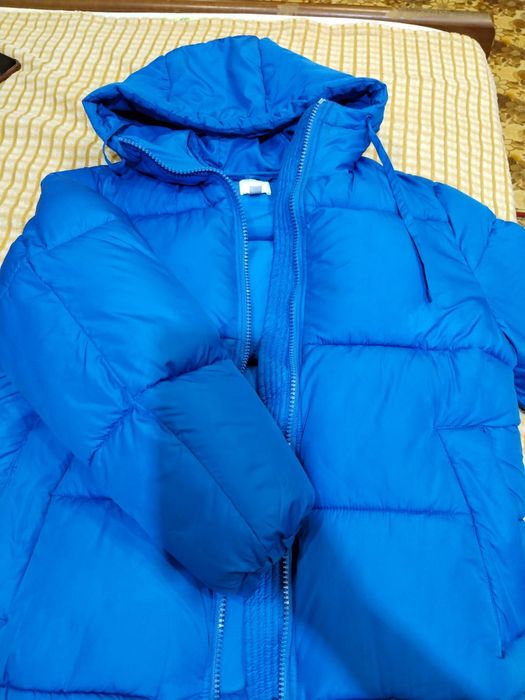 Куртка тёплая продам