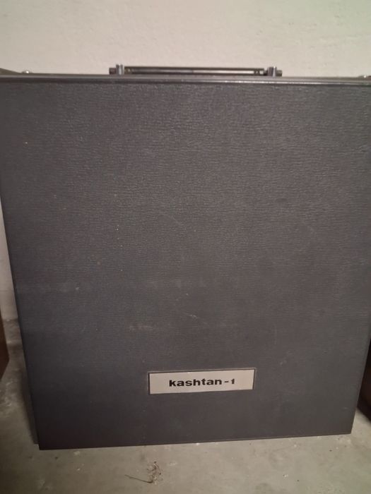 De vanzare magnetofon kashtan