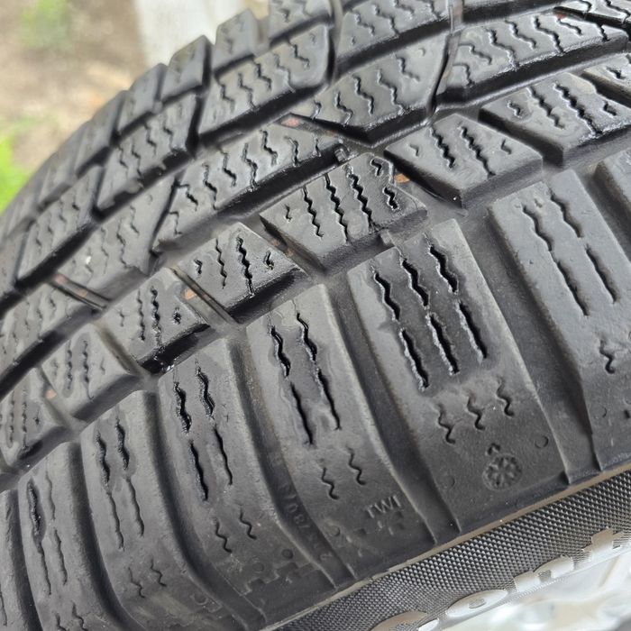 Jante aliaj Mercedes cu anvelope iarna Conti  205/60R16 6.5Jx16 ET38