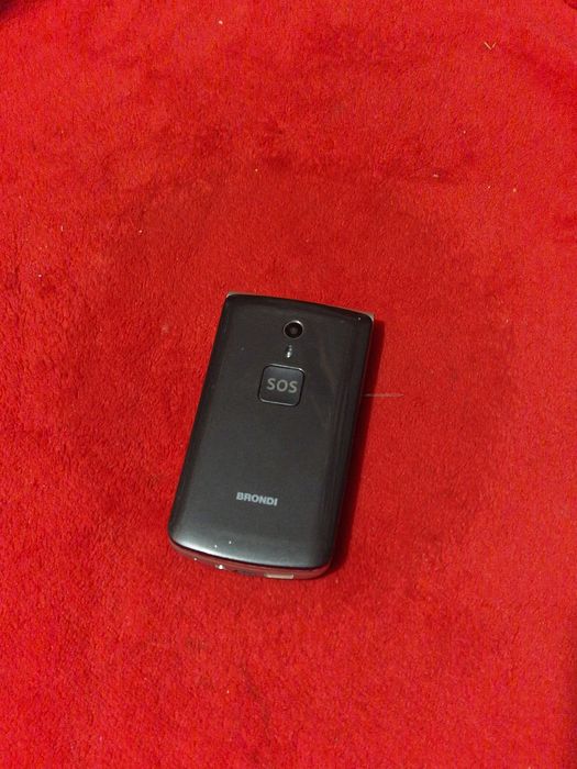 Telefon cu clapeta perfect funcțional