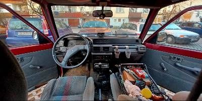 Продавам Daihatsu Feroza