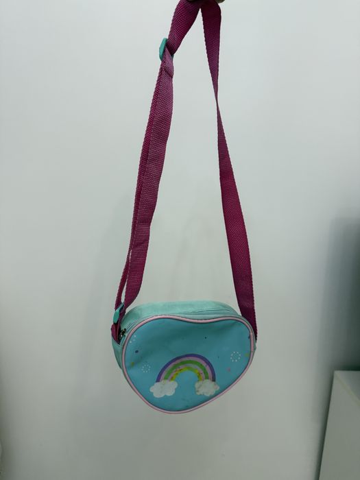 Продам детский чемоданчик за 1500