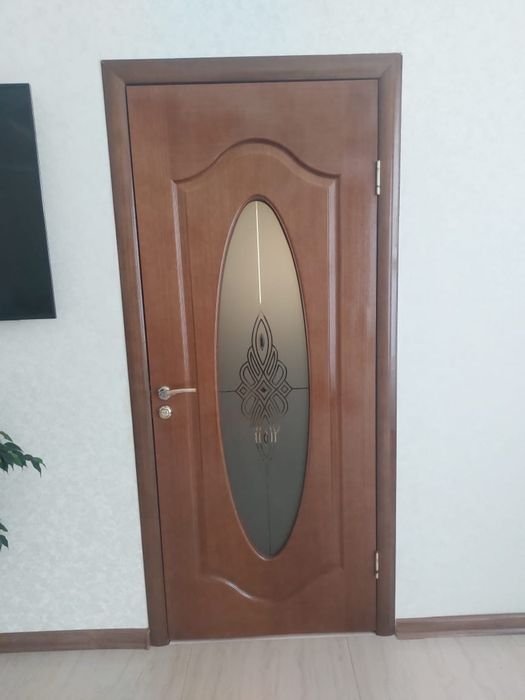 Продам двери б/у, в хорошем состоянии