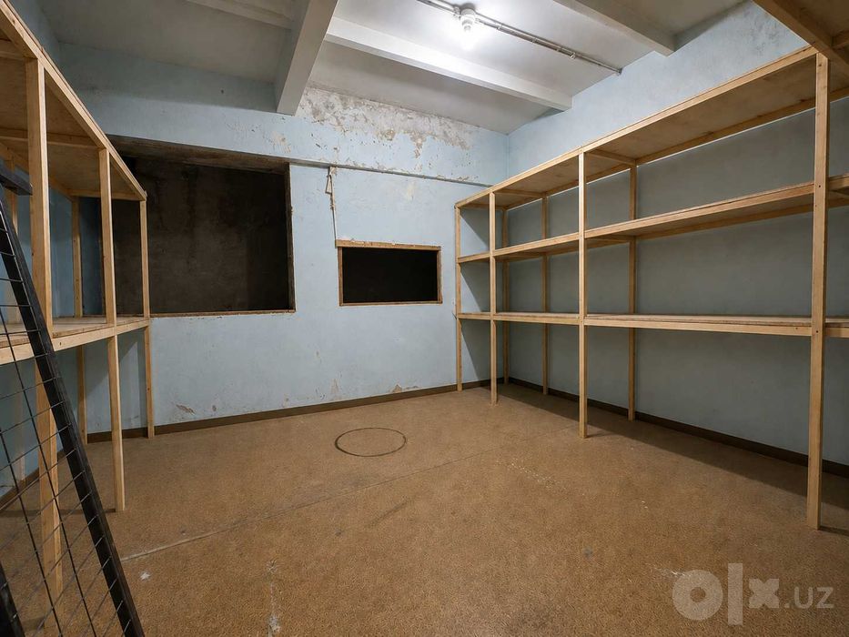 Срочно продаётся магазин 100 кв у метро Тузель