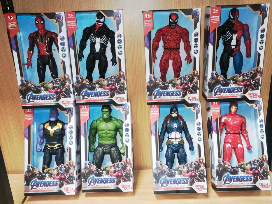 Екшън фигура Карнидж 30см, Carnage, светлини и звуци