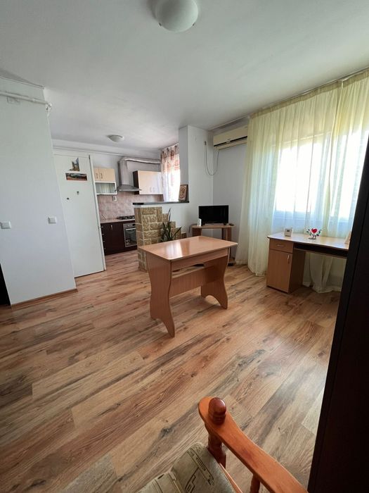 Închiriez apartament cu o camera,mansarda,zona Dancu Iasi
