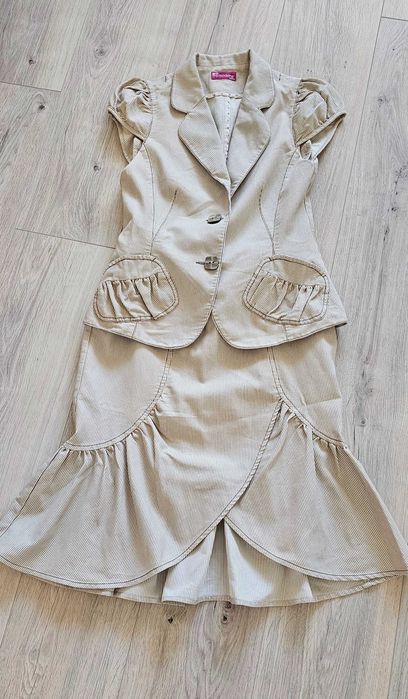 Елегантен летен дамски костюм