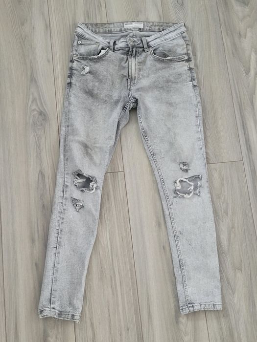 Blugi bershka super skinny