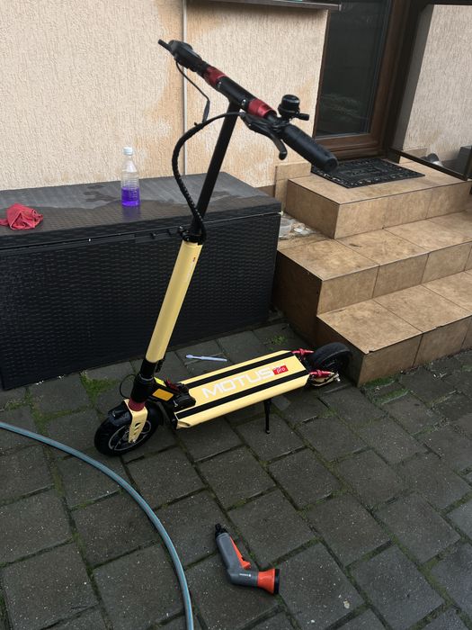 Trotineta electrica Motus 8.5 Pro