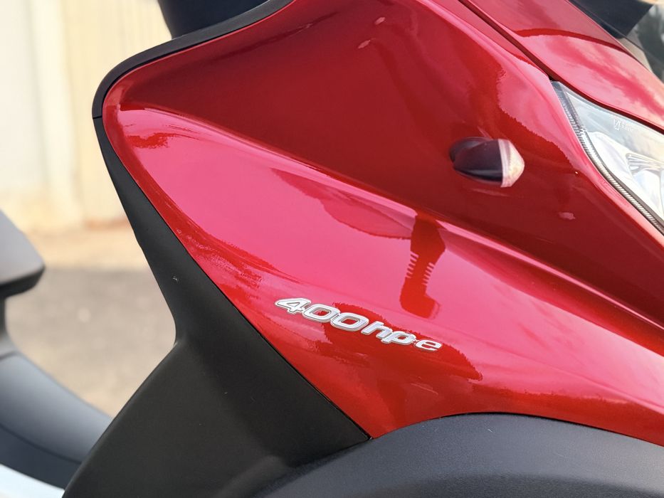 Piaggio mp3, piaggio 3 roti, mp3 400cc hpe, scuter conduci cu B