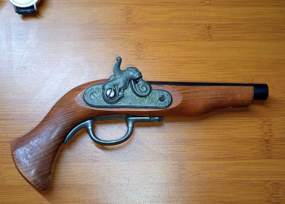 Flintă/pistol vechi de panoplie