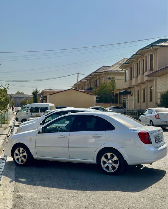 Сотилади 2013 йил