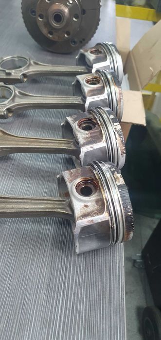 Колянов вал и бутала с биели Ауди 1.8т