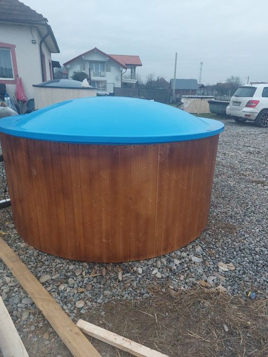 Ciubar în Cluj.  jacuzii ciubere cu cuva de fibra de sticla pentru apa