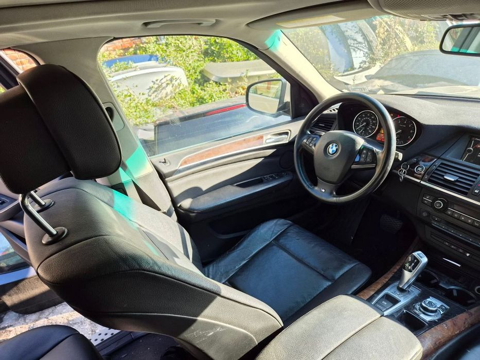 BMW X5 E70 5.0i 408кс Facelift ксенон панорама Keyless Logic7 ел багажник автоматик НА ЧАСТИ!