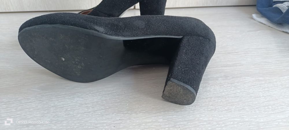 Отдам даром туфли