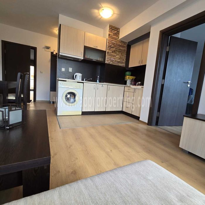 Продава се Двустаен апартамент в к.к. Слънчев бряг - 60 кв.м за 1117 €/кв.м - Снимка #3