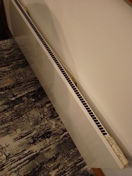 Стенен електрически радиатори.   Adax