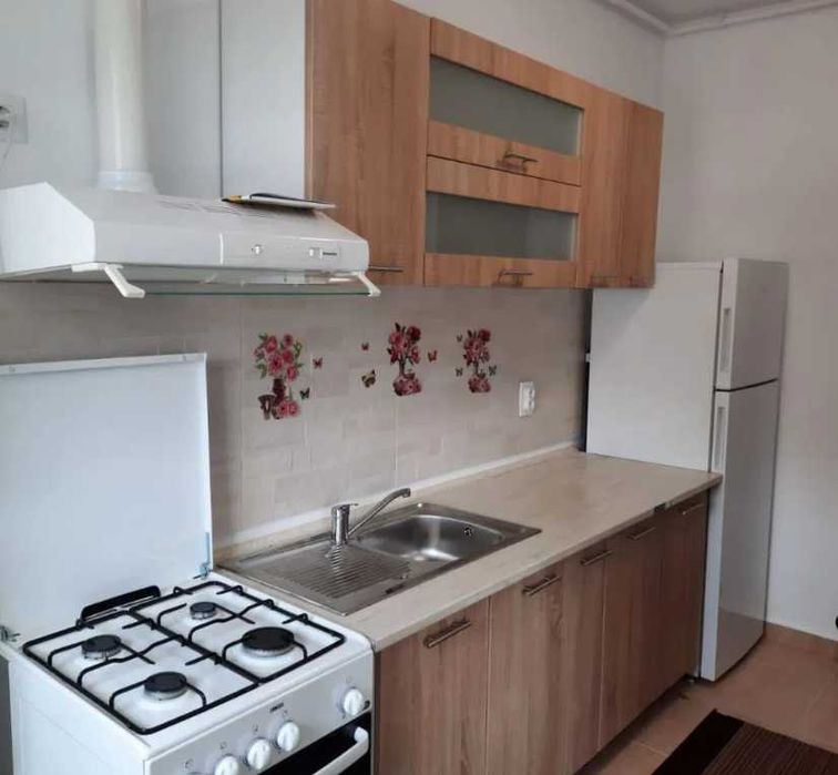 Дава се под наем Едностаен апартамент в Пловдив, Изгрев - 25 кв.м за 137.7 € - Снимка #3