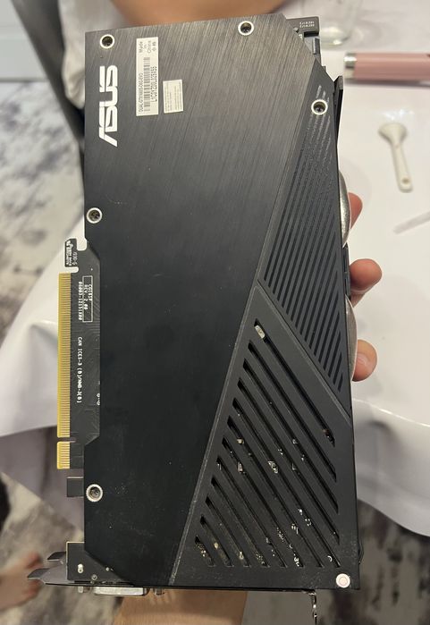 Видеокарта Asus 1660 SUPER
